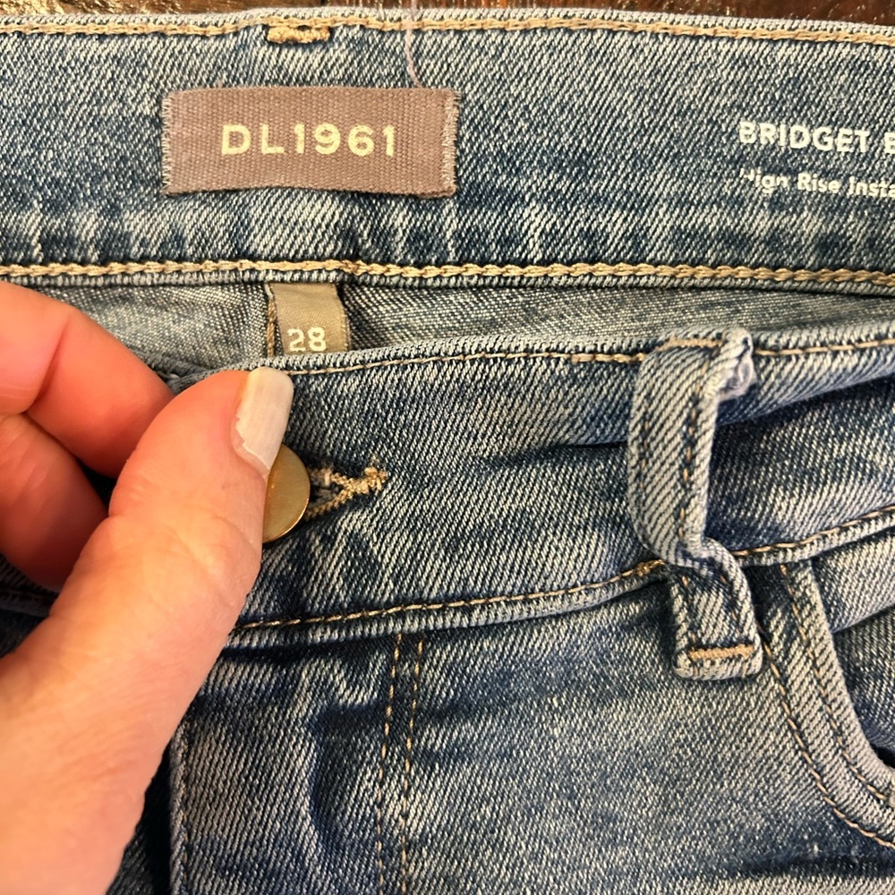 DL1961 DL Vintage Bridget Boot High Rise Instasculpt Crop Light Blue Ankle Jeans - Picture 8 of 11